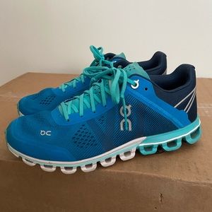 On Cloudtec sneakers